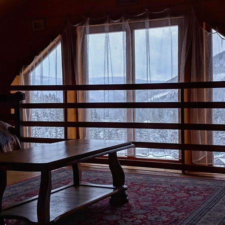 12 Months Estate Konuk evi Myslovka Oda fotoğraf