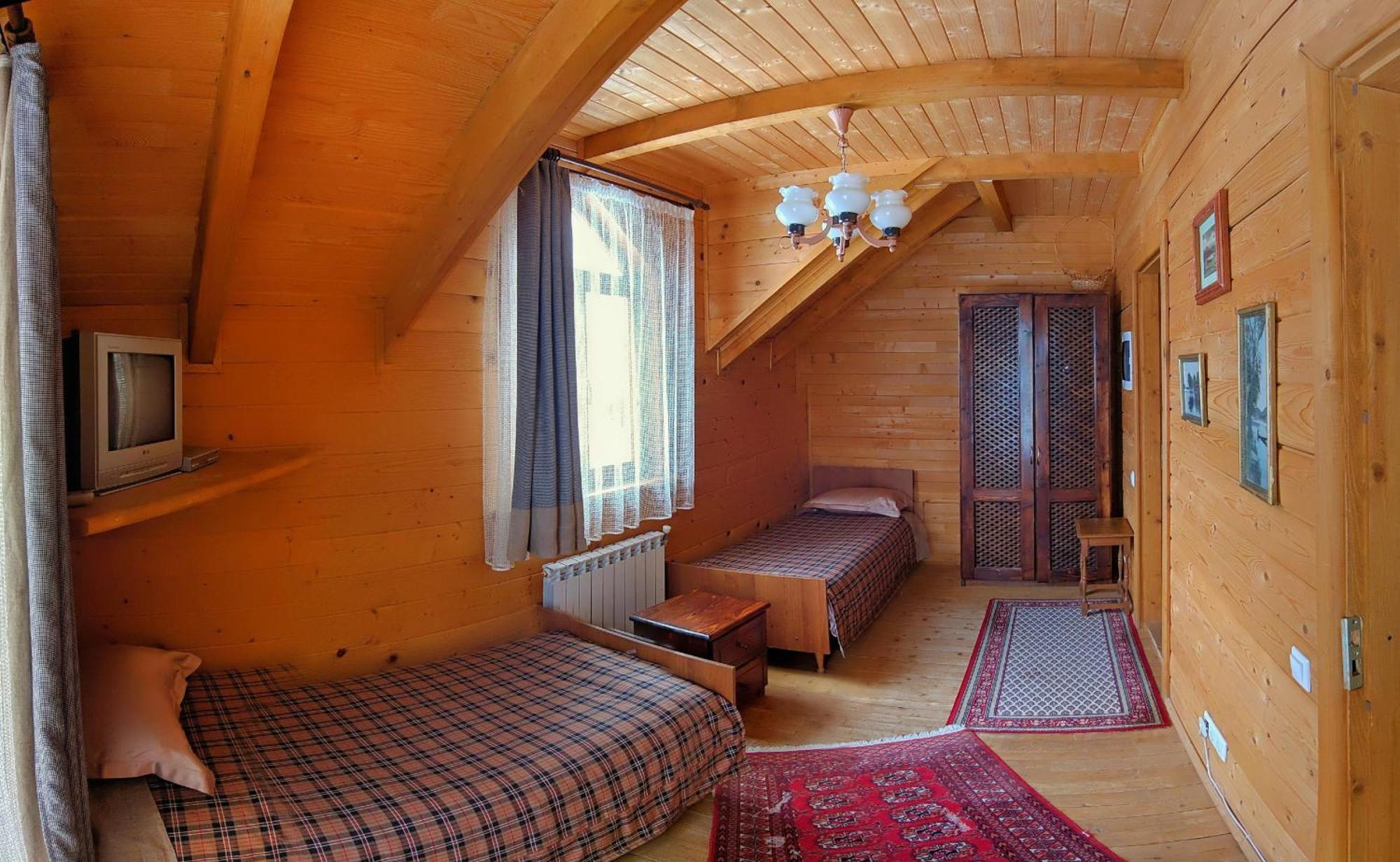 12 Months Estate Konuk evi Myslovka Oda fotoğraf