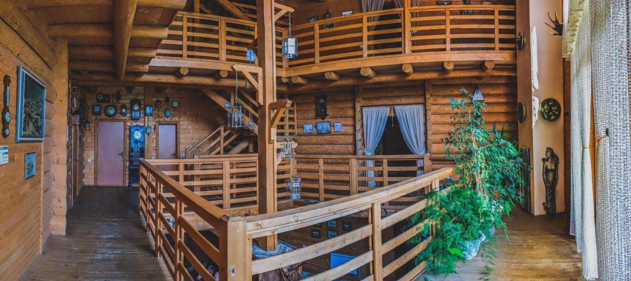 12 Months Estate Konuk evi Myslovka Dış mekan fotoğraf