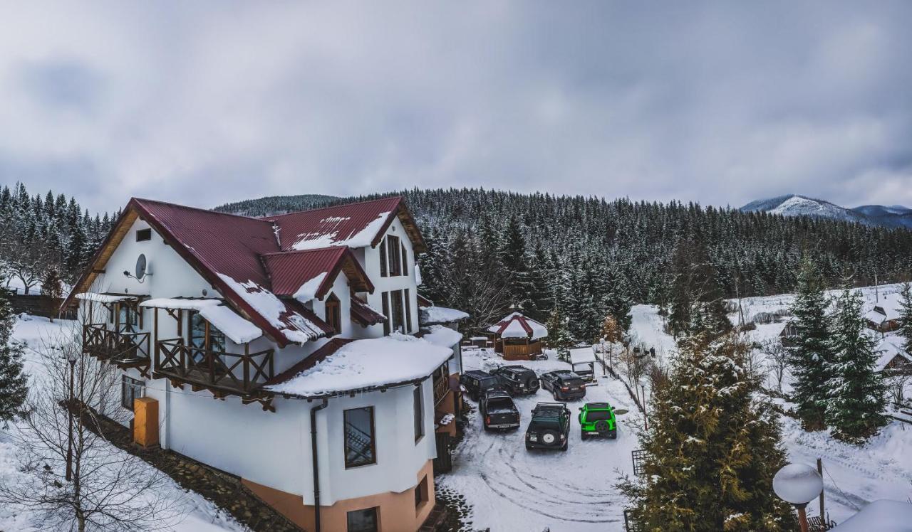 12 Months Estate Konuk evi Myslovka Dış mekan fotoğraf